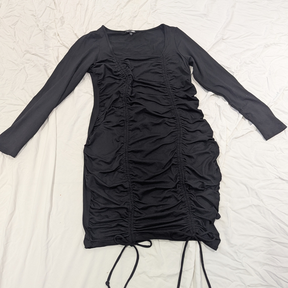 Fashion Nova Black Ruched Midi Dress